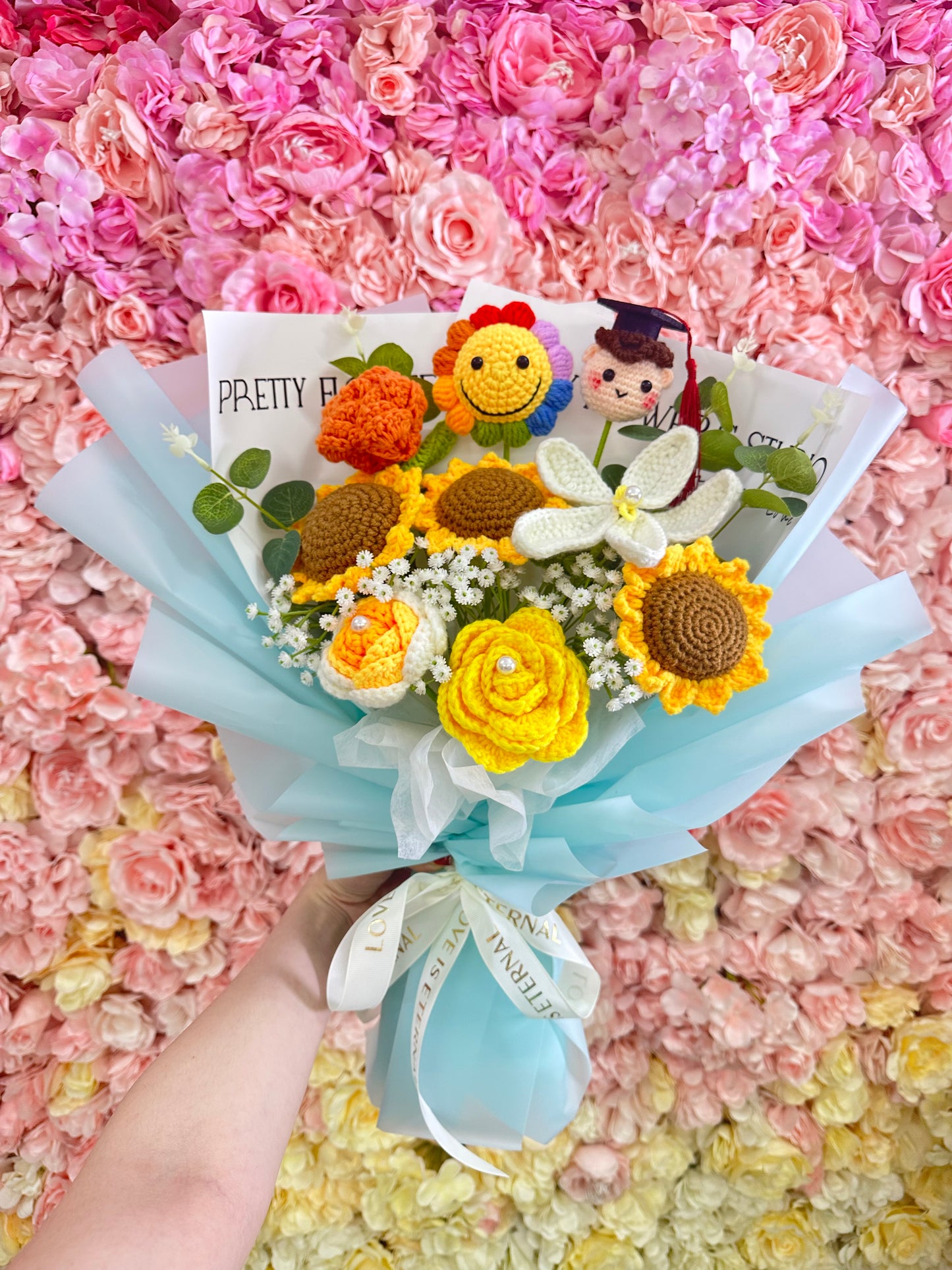 男仔畢業帽🎓 畢業花束 XL Size|畢業花|畢業禮物|情人節禮物|情人節花束|週年紀念日花束|感謝Farewell花束|生日花束|榮休升職|針織花束 編織花束|即日送花|網上花店|觀塘花店|香港花店