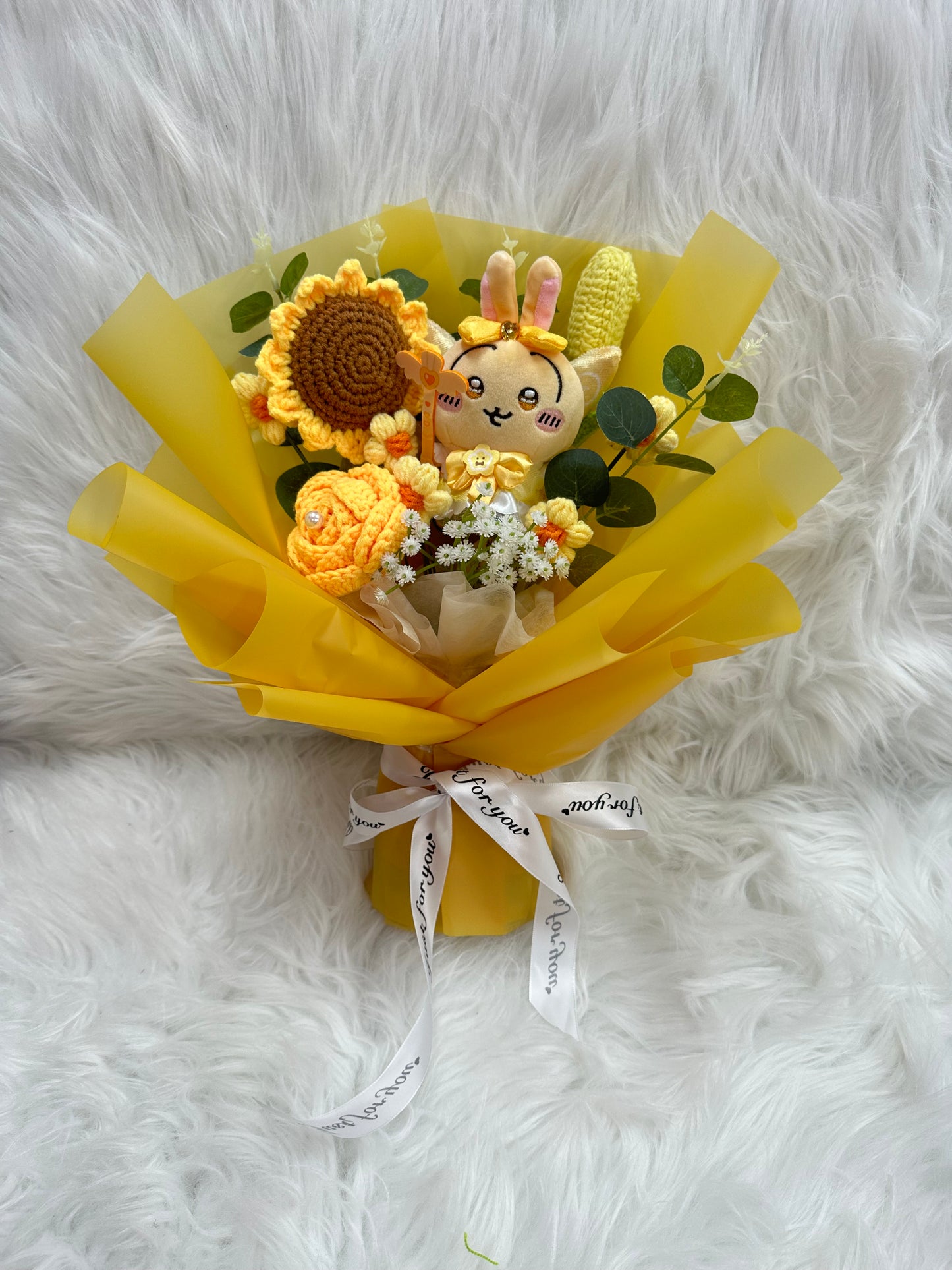 Chiikawa (吉伊卡哇)|兔子 兔哥 烏薩奇公仔花|畢業花束|2025畢業花|向日葵|網上訂花|針織花束|生日花束|週年紀念日花束|情人節花束|感謝Farewell花束|即日送花|香港花店|觀塘花店