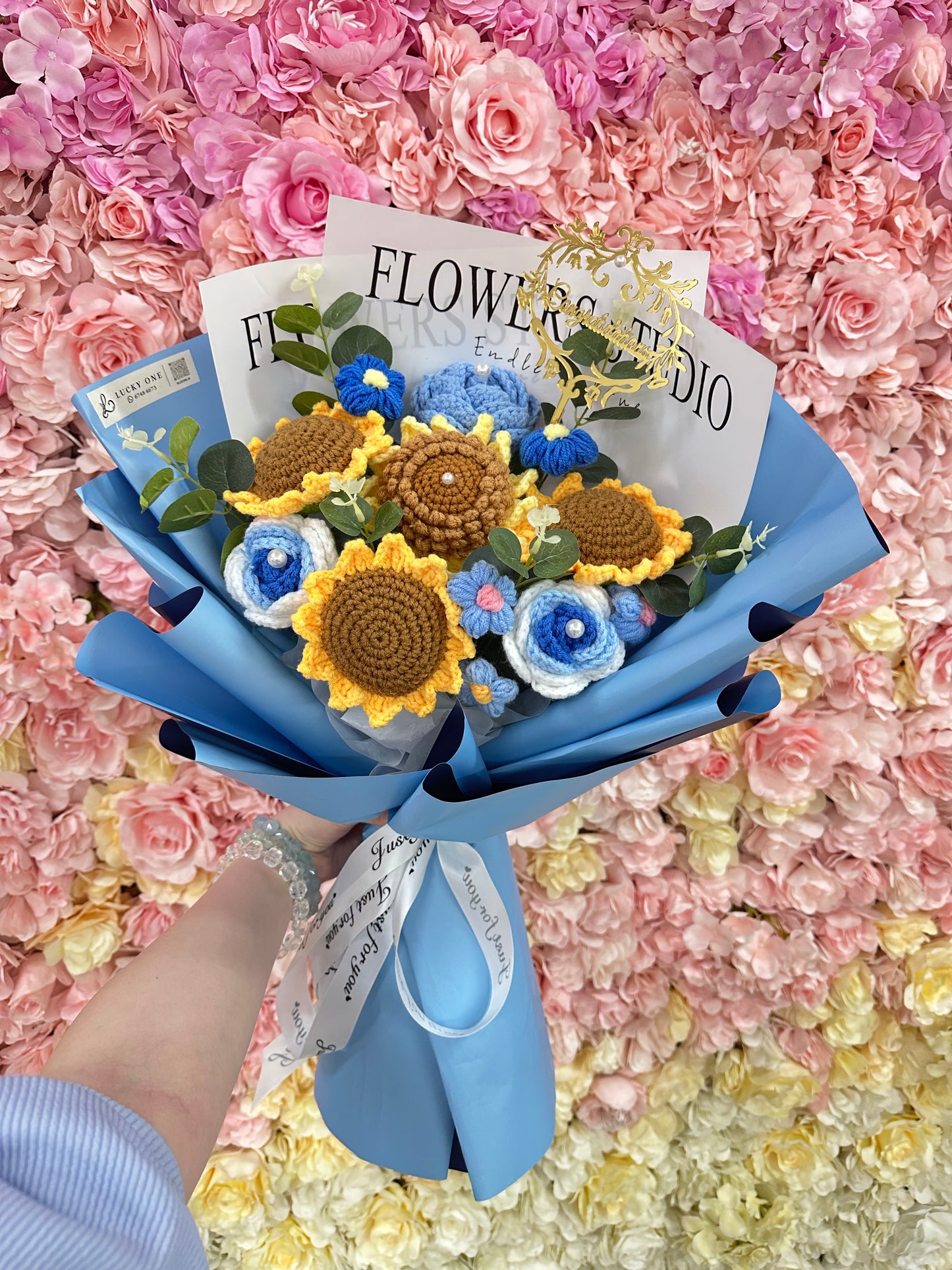 💙XL Size 超大花束|生日花束|客製禮物|生日禮物|畢業花束|週年紀念日花束|情人節花束|即日送花|針織花束|送女朋友|平價花店|網上花店|香港花店|觀塘花店