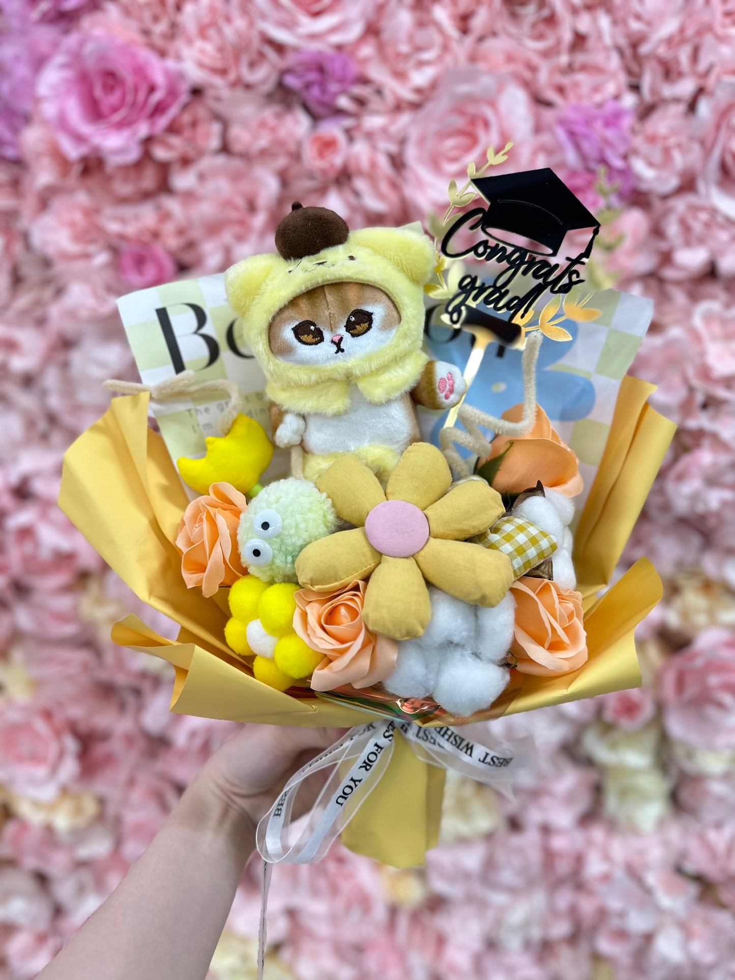 Pompompurin 布甸狗 布丁狗 公仔花|鯊魚貓 Mofusand| Sanrio 三麗鷗|向日葵|棉子|滿天星|畢業花束|畢業禮物|畢業公仔|針織花束 編織鈎織花束|人手製作|網上花店|香港花店|觀塘花店