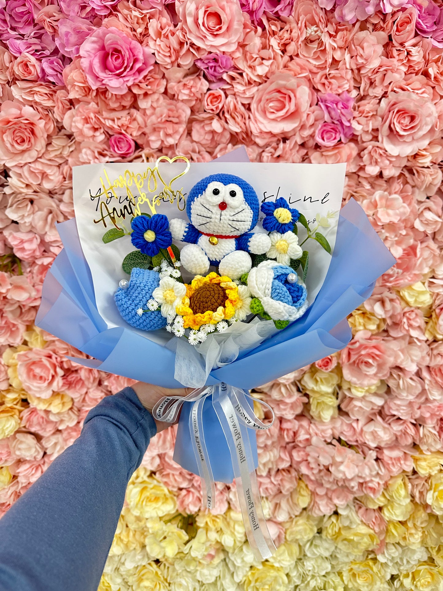 Doraemon 哆啦A夢公仔花束|多啦A夢 叮噹公仔花|生日花束|畢業花束|卡通花束|公仔花束|生日禮物|週年紀念日花束|情人節花束|平價花店|網上訂花|觀塘花店|香港花店