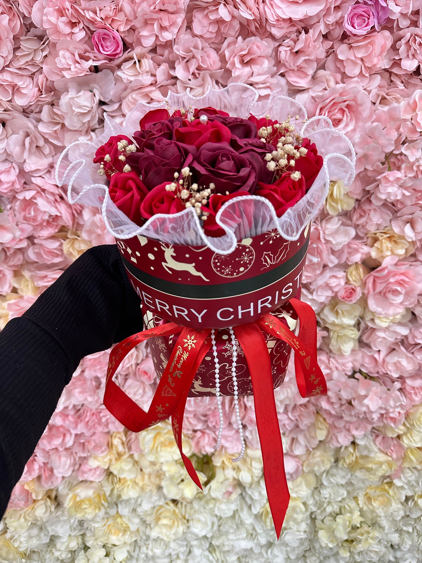 滿天星玫瑰皂花🌹 聖誕花束|聖誕節花束|聖誕花|聖誕禮物|聖誕節禮物|聖誕樹盆栽|2024聖誕禮物推薦|交換禮物|聖誕送咩禮物推介|網上花店|觀塘花店|香港花店