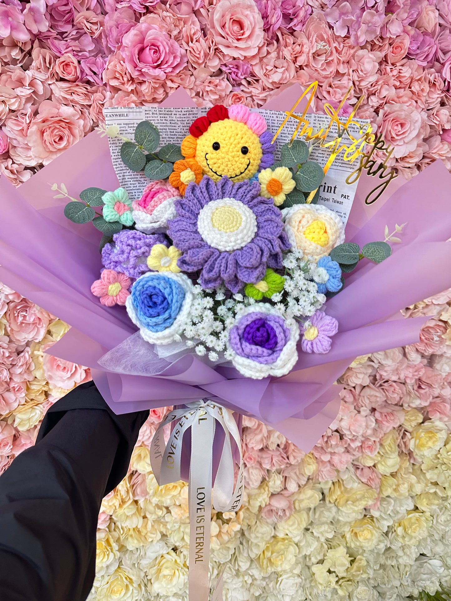 快樂多巴胺花束｜Farewell 花束｜情人節花束｜感謝花束｜畢業花束｜畢業花｜週年紀念日花束｜情人節禮物｜公仔花束｜即日送花｜平價花店｜網上花店推介｜網上訂花｜香港花店｜觀塘花店