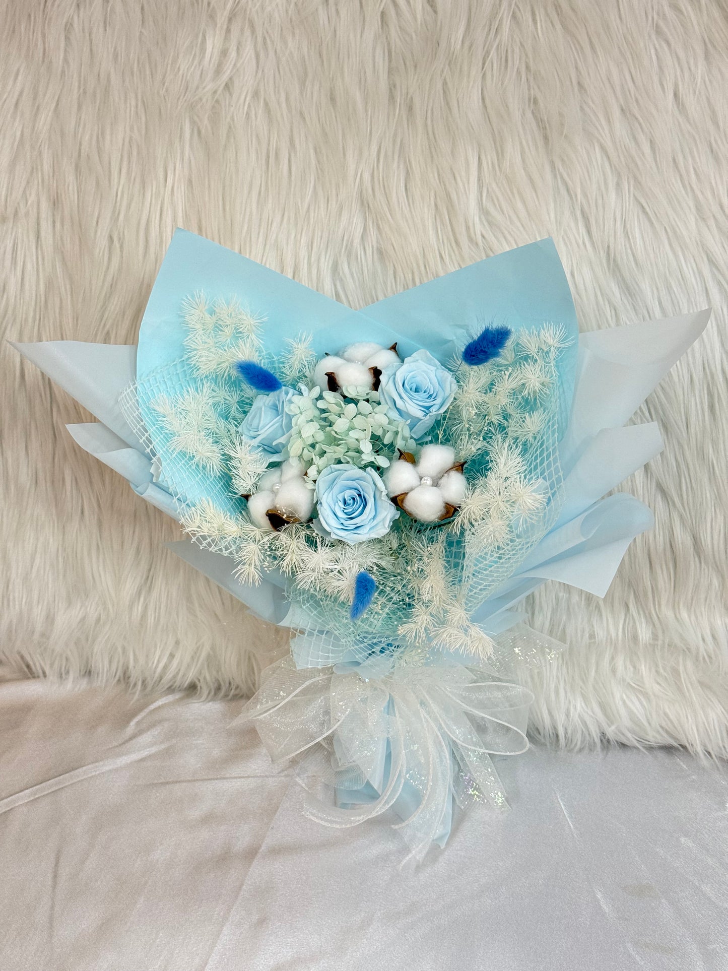 藍色系玫瑰花永生花（大束）｜香港永生花｜2025 情人節花束｜情人節玫瑰花束2025｜保鮮花｜情人節花 ｜生日禮物｜畢業花束｜週年紀念日花束｜情人節禮物｜即日送花｜求婚花束｜送女朋友禮物｜網上花店｜網上訂花｜香港花店｜觀塘花店