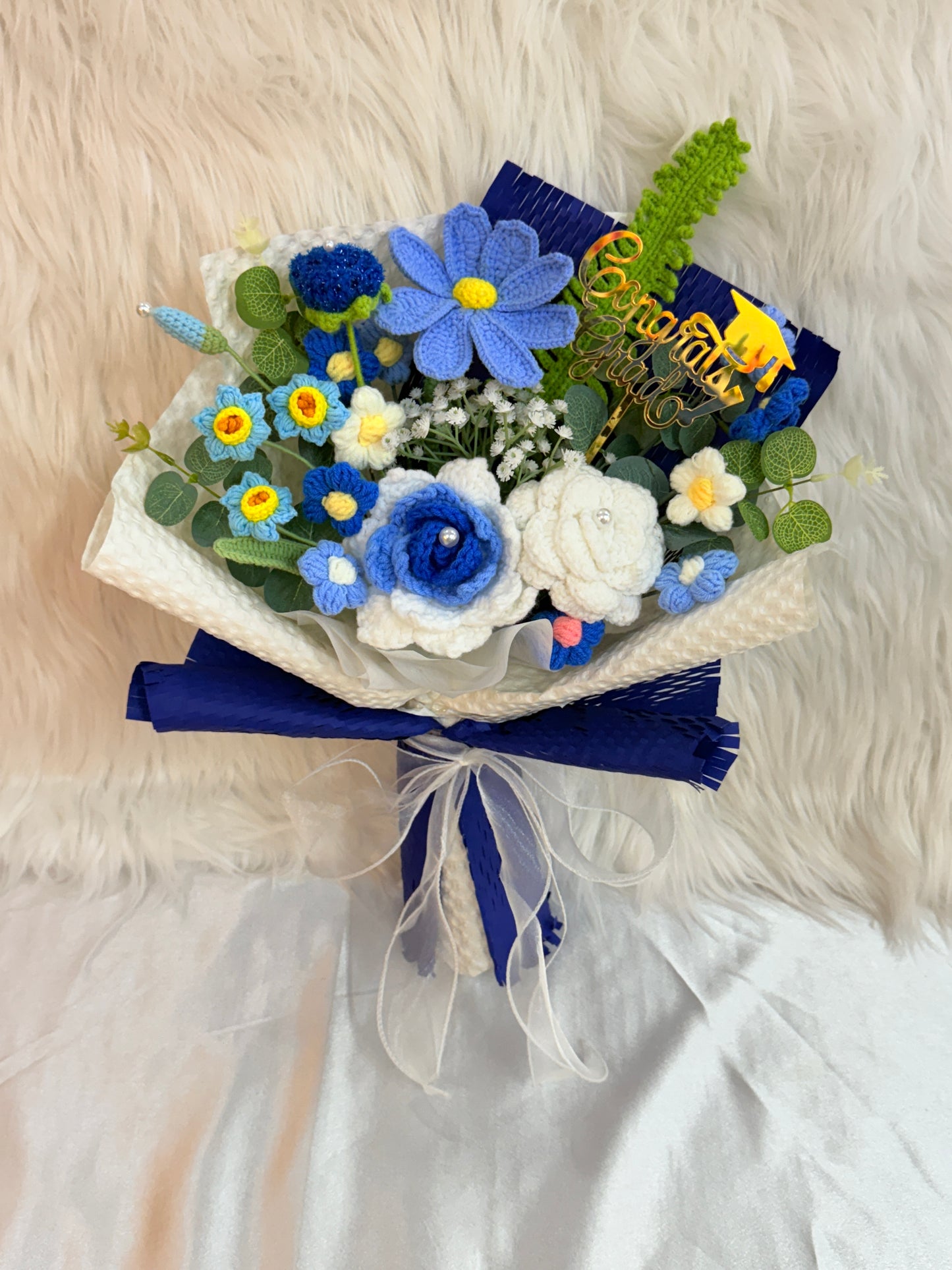 畢業花束｜畢業花｜畢業禮物｜畢業公仔花束｜公仔花束｜香港畢業季｜幼稚園/小學/中學/大學畢業花束｜即日送花｜平價花店｜網上花店推介｜網上訂花｜香港花店｜觀塘花店