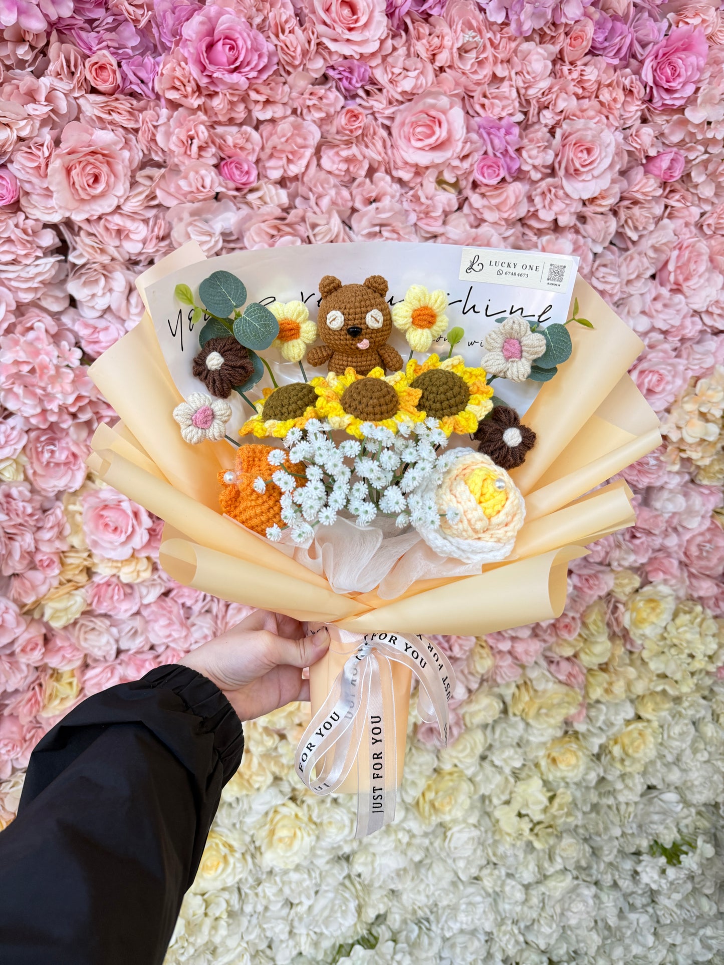 Tim bear @Minions《迷你乒團》｜小黃人Bob 公仔花束｜客製禮物$298起｜生日花束｜畢業花束｜卡通花束｜公仔花束｜生日禮物｜週年紀念日花束｜情人節花束｜創意禮品｜網上訂花｜人手製作｜觀塘花店｜香港花店