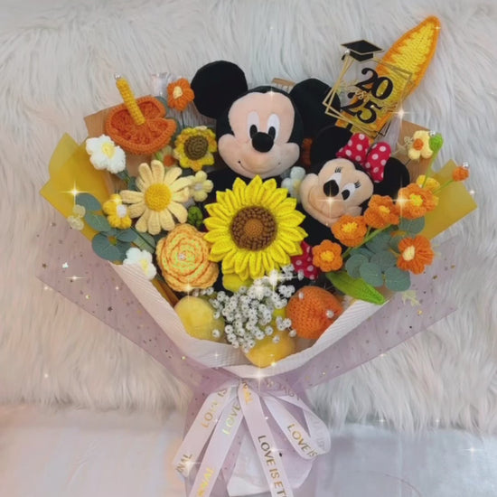 【訂製服務】Disney迪士尼米奇米妮公仔花束（非現貨）｜客製花束｜ 訂製花束 $298起🔥｜客製禮物｜創意花束｜訂製公仔花束｜生日花束｜畢業花束｜週年紀念日花束｜情人節花束｜升職榮休Farewell 花束｜創意禮物｜網上訂花｜觀塘花店｜香港花店